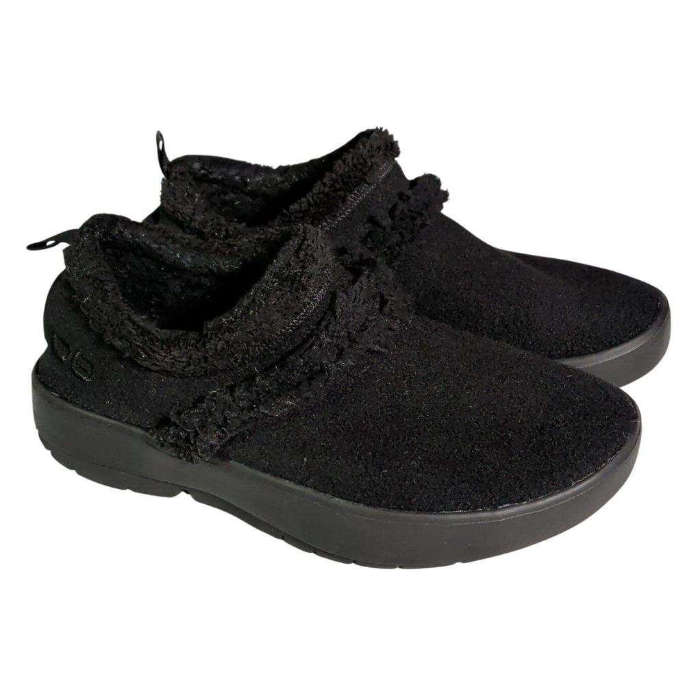 OOFOS OOcoozie Low Shoes Womens Size 10 Black Casual Slip On Recovery Faux Fur